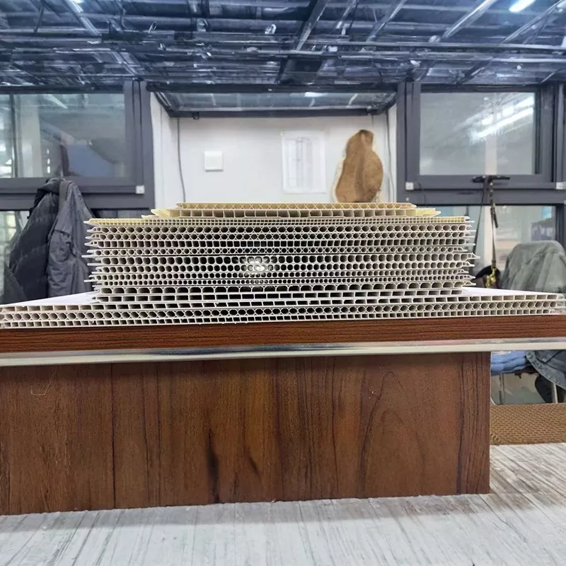Panel kompozytowy z kamienia z tworzywa sztucznego